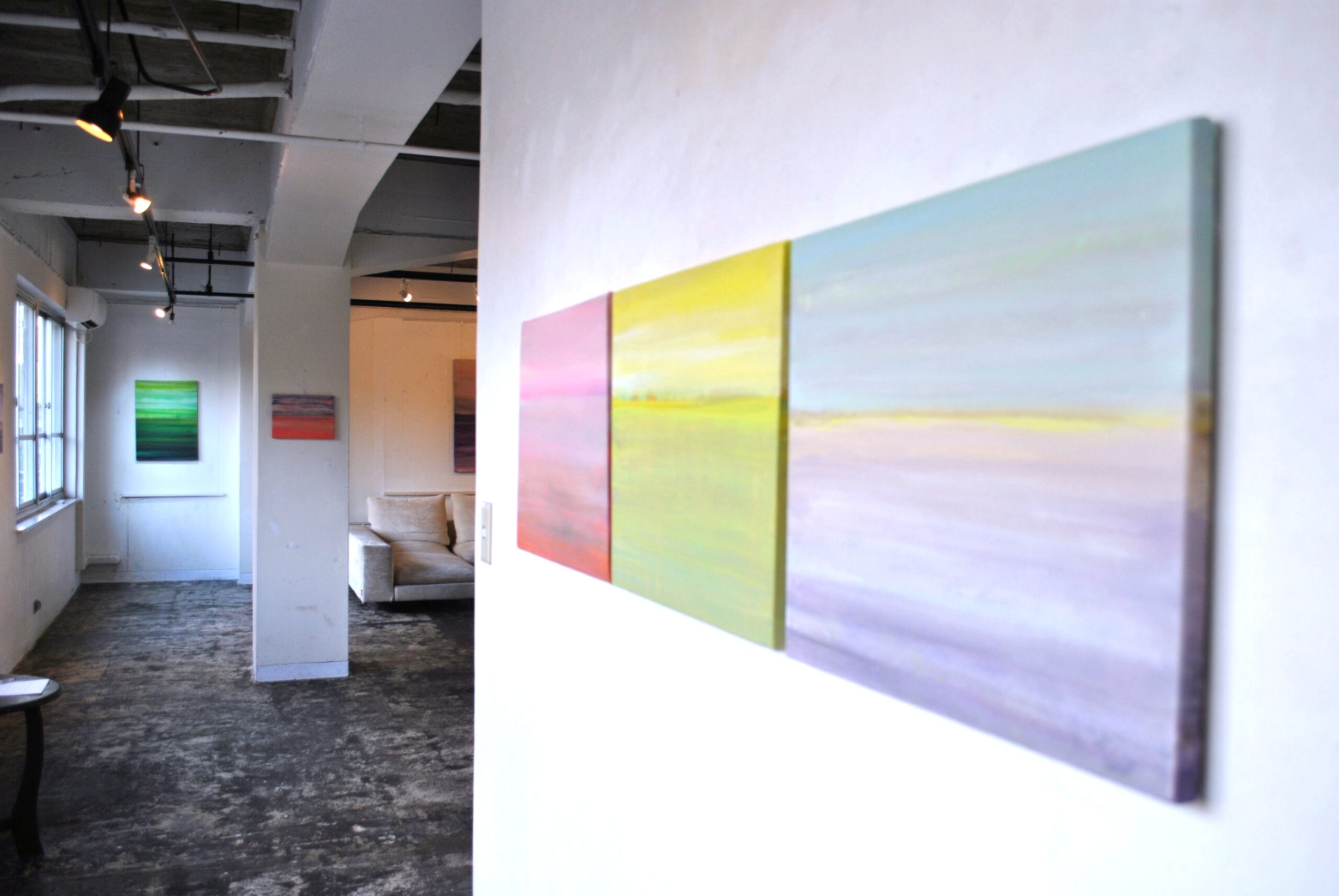 Miwha Han Solo Exhibition “Every moment”
Thu.March 17 - Tue.March 29,2022